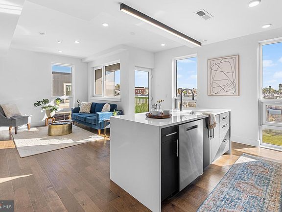 4th image of 1501 N 31st St APT 416