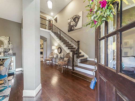 2nd image of 3927 Pebble Heights Ln