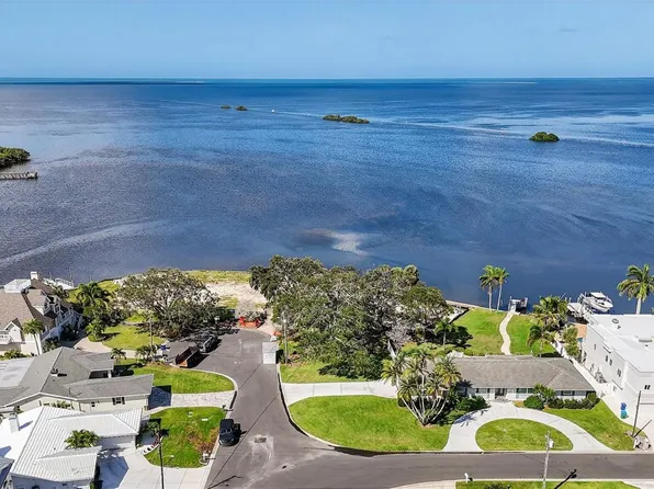 508 Driftwood Cir, Palm Harbor, FL 34683