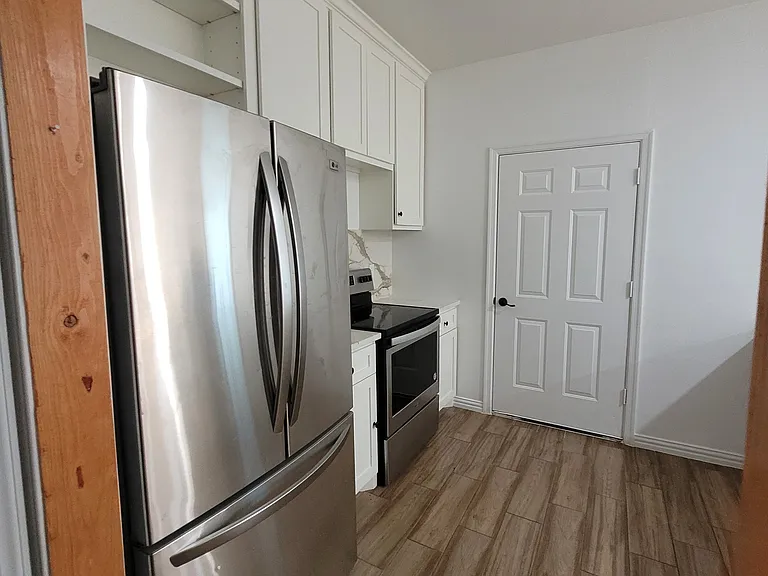 1005 County Road 3556 — Photo 8