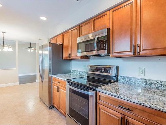 3rd image of 3111 Dow Ct