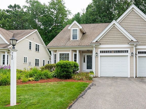 3rd image of 750 Blue Heron Dr #750