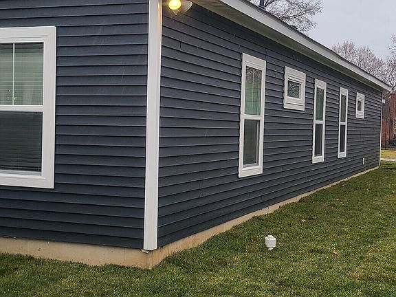 2nd image of 5702 Woodside Dr
