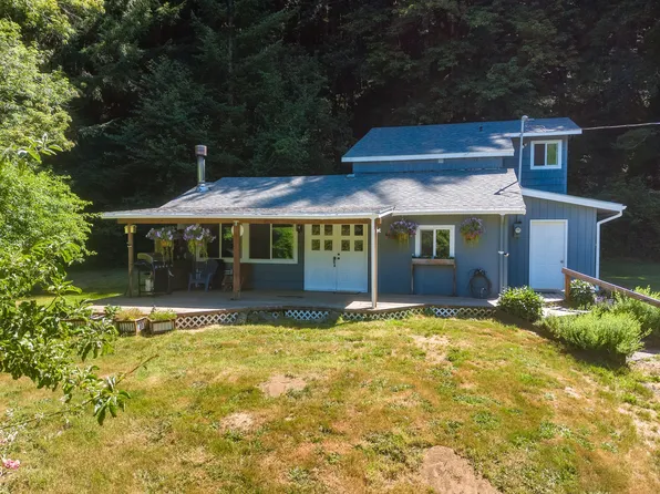 203 Salmon Creek Rd, Eddyville, OR 97343