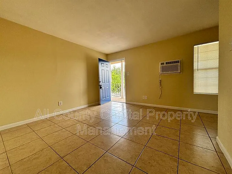 1206 Bundrant Dr #16 — Photo 8