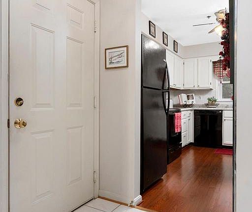 4th image of 803 Coxswain Way Unit 208