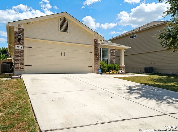 2nd image of 2121 Conner Dr