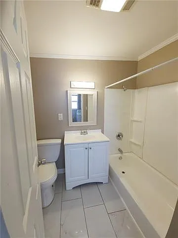 1122 Brooklyn Ave — Photo 9