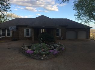 1201 Little Mountain Ln, Lenoir City, TN 37771