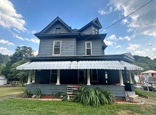 210 Main St, Worthington, WV 26591