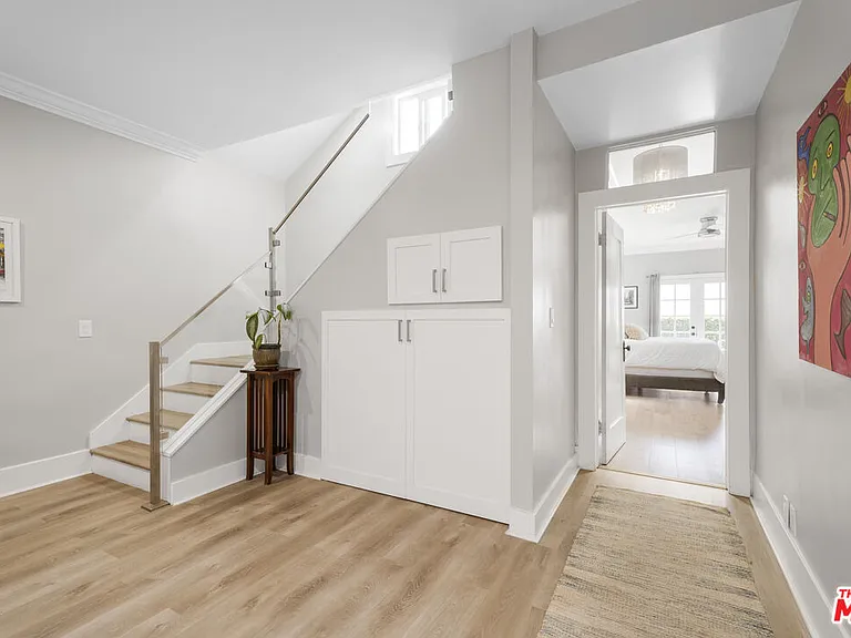 937 S Tremaine Ave — Photo 21