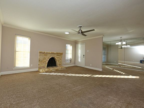3rd image of 7731 Meadow Park Dr