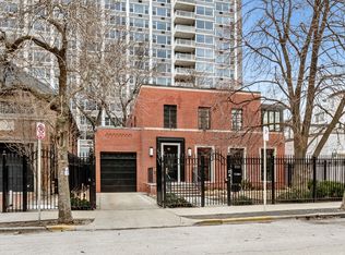 650 W Hutchinson St, Chicago, IL 60613