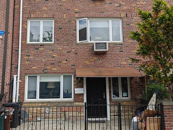 30-49 32nd St #1, Astoria, NY 11102