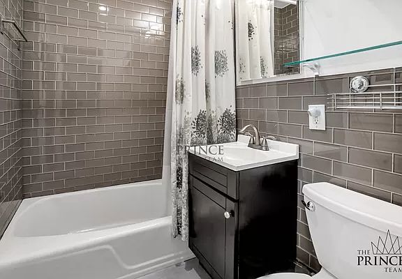 5th image of 326 W 83rd St APT 4A
