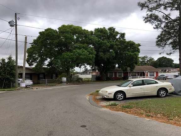 4th image of 1419 Valencia Ct