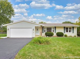 4704 William St, McHenry, IL 60051