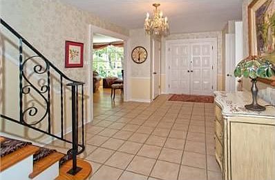 2nd image of 658 Courtland Cir