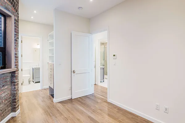 Rented by Places NYC | media 17