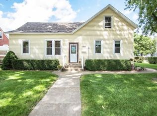 2104 11th St, Columbus, NE 68601