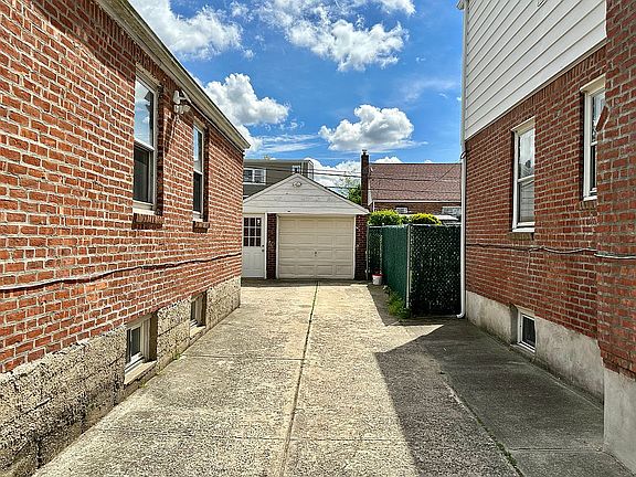 4th image of 115-23 225th St