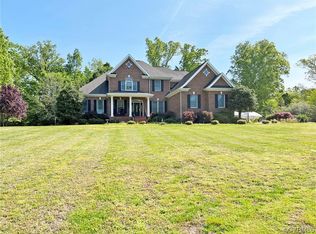 203 Woodland Pl, Farmville, VA 23901
