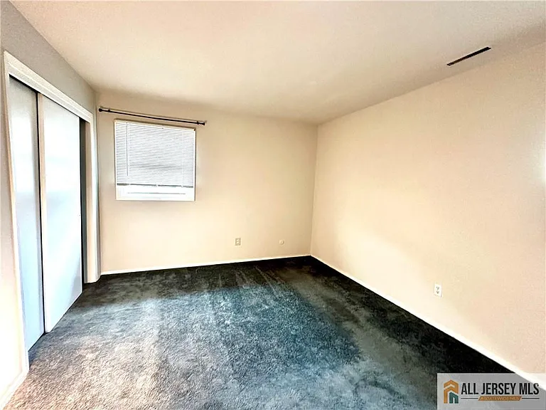 909 Hermann Rd — Photo 9
