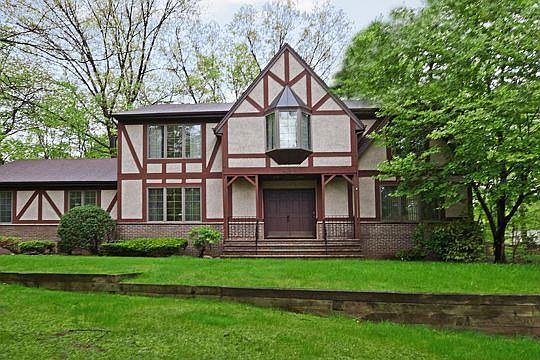 1st image of 424 Margiasso Ct