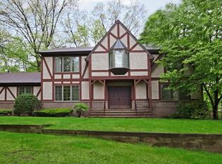 424 Margiasso Ct, River Vale, NJ 07675
