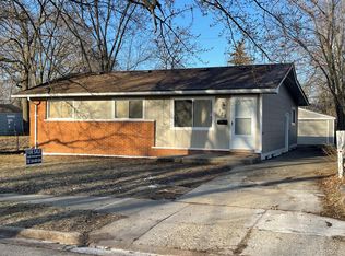 725 Kenilworth Ave, Pontiac, MI 48340