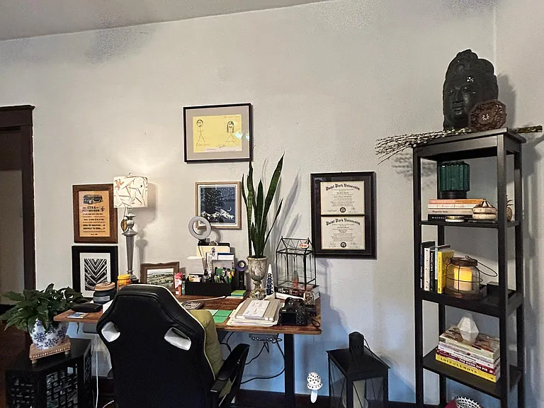 diningroom / office space