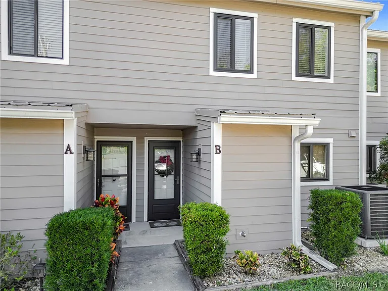 65 Beach Ln #A — Photo 3