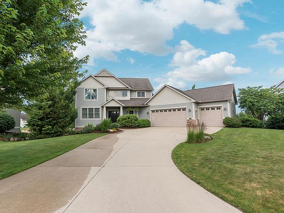 3rd image of 1153 Mid Bluff Dr
