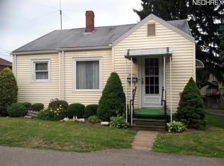 4 W Cherry Ln, New Concord, OH 43762