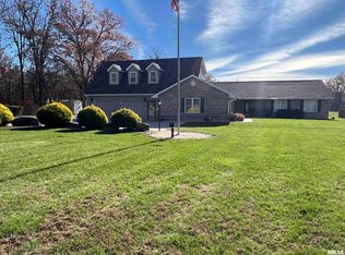 11619 E Radisson Rd, Mount Vernon, IL 62864