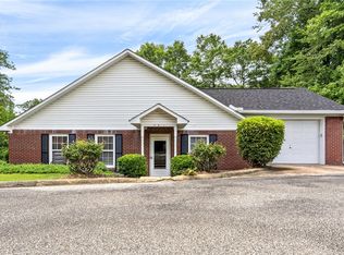 543 Homewood Dr, Auburn, AL 36830