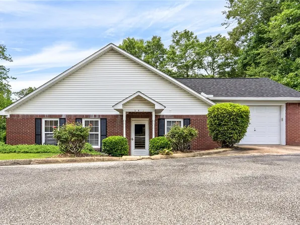 543 Homewood Dr, Auburn, AL 36830