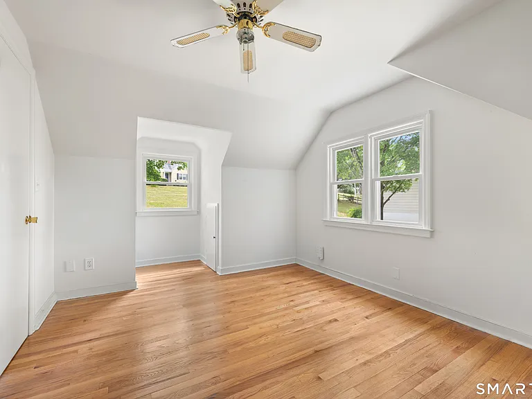 63 Valleyview Rd — Photo 25