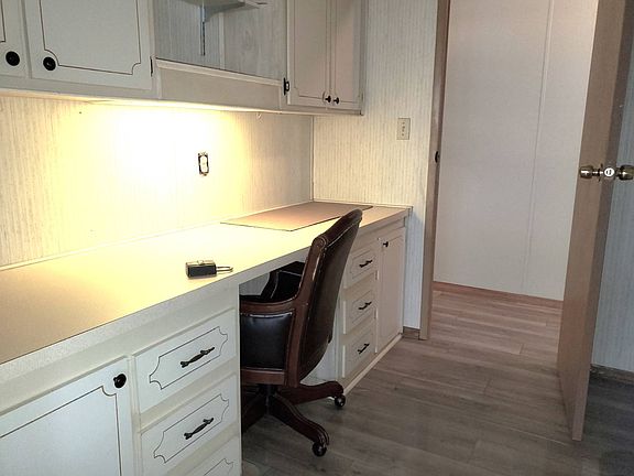 3rd image of 36112 Dockside Pl