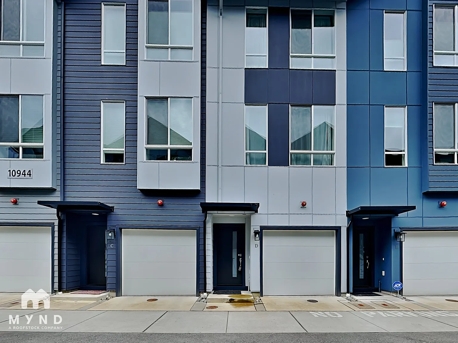 2 bed, 2.5 bath, 1192 sqft, $2,995 — Photo 1