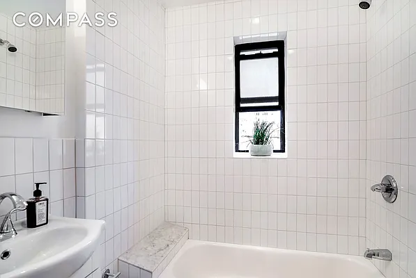 Rented by Compass | media 43