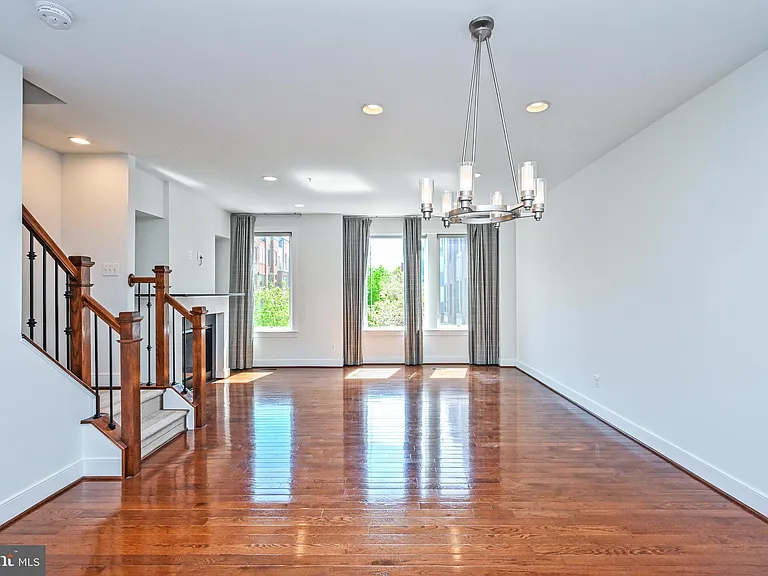 8337 Looking Glass Way — Photo 14