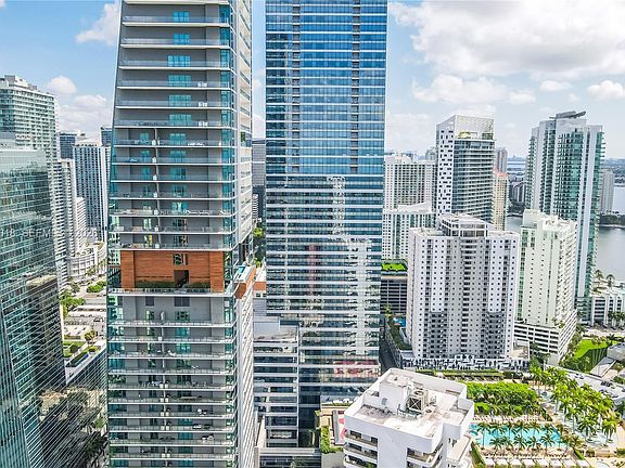 3rd image of 1451 Brickell Ave Unit 1004