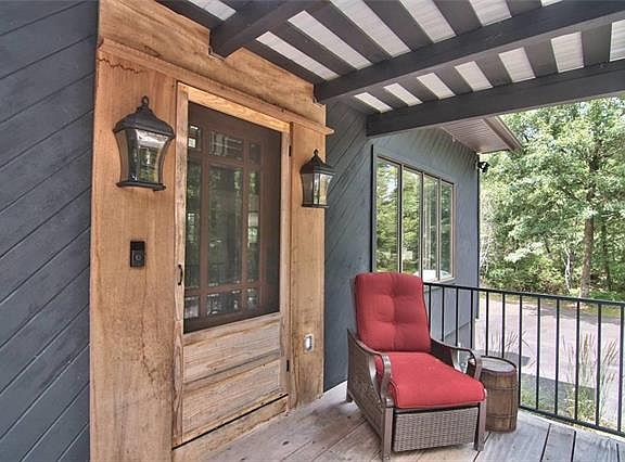 4th image of 159 White Tail Ln