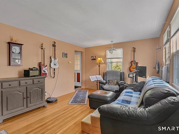 4th image of 12 Westover Road