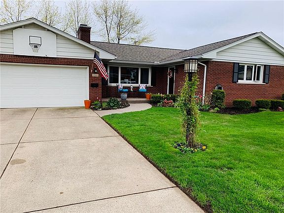 5th image of 2542 N Tracy Dr