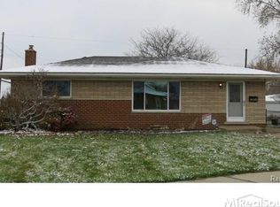 13615 Penrose Ct, Warren, MI 48088