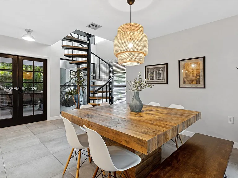 3143 Virginia St #3 — Photo 9