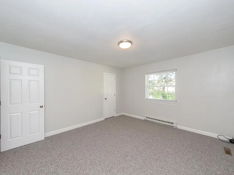 9392 Pine Tree Rd #B — Photo 19