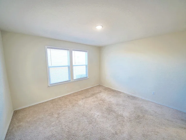 815 Retama Pass — Photo 19